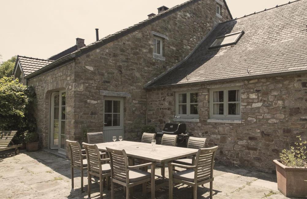 Domaine Sur Les Sarts Hotel Ohey Exterior photo